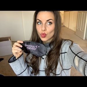 Meet your Posher, Leigh